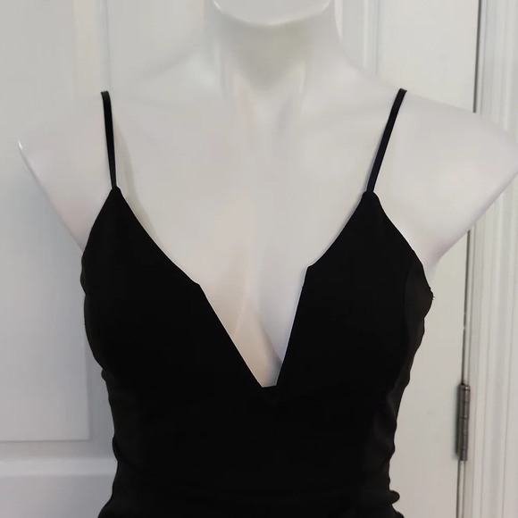 Kimcine Curve Asymmetrical Black Mini Dress - Picture 3 of 12